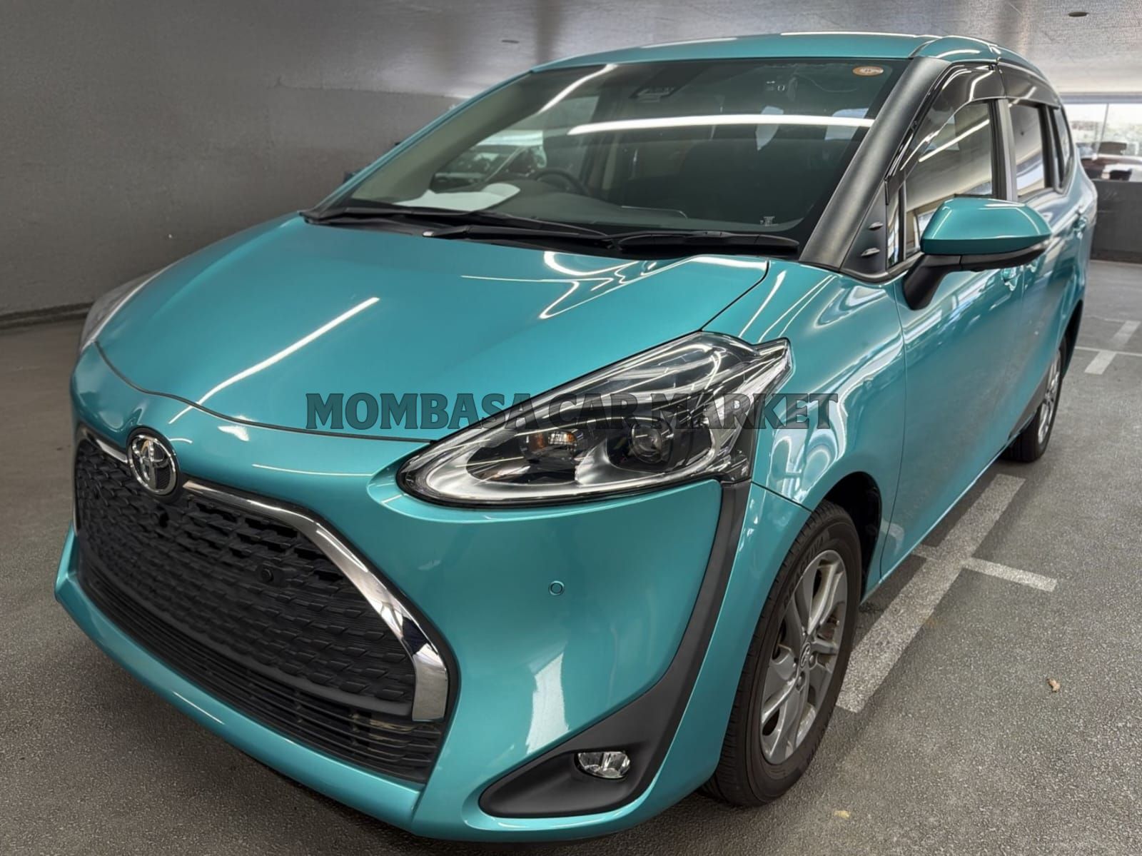 Toyota Sienta Non Hybrid