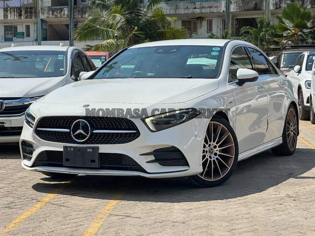 Mercedes Benz A250 4MATIC