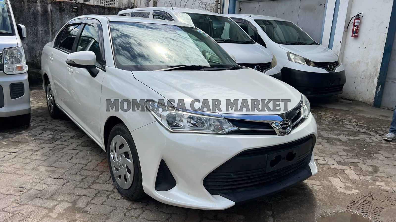 Toyota Axio NON Hybrid