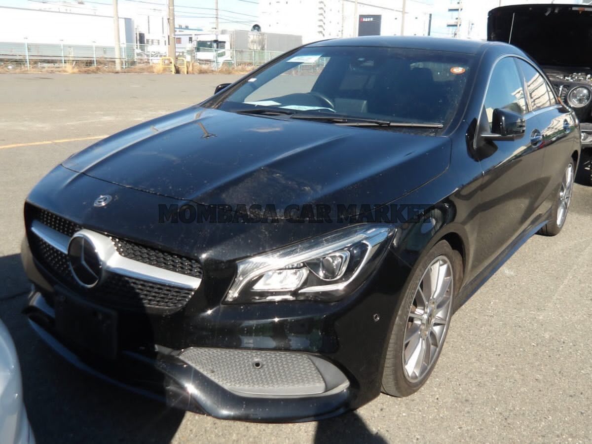 Mercedes BENZ CLA 180