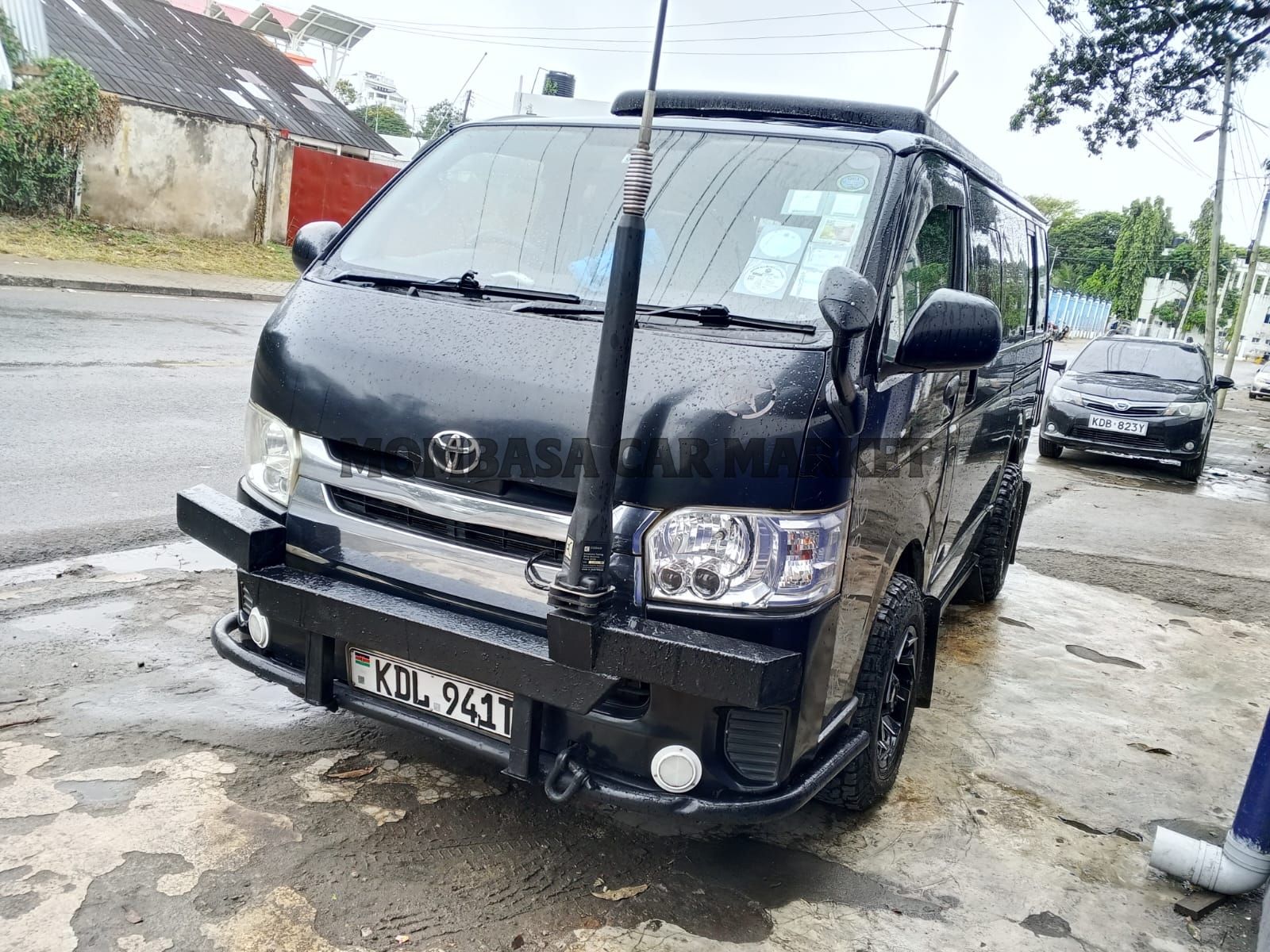 Toyota Hiace 7l