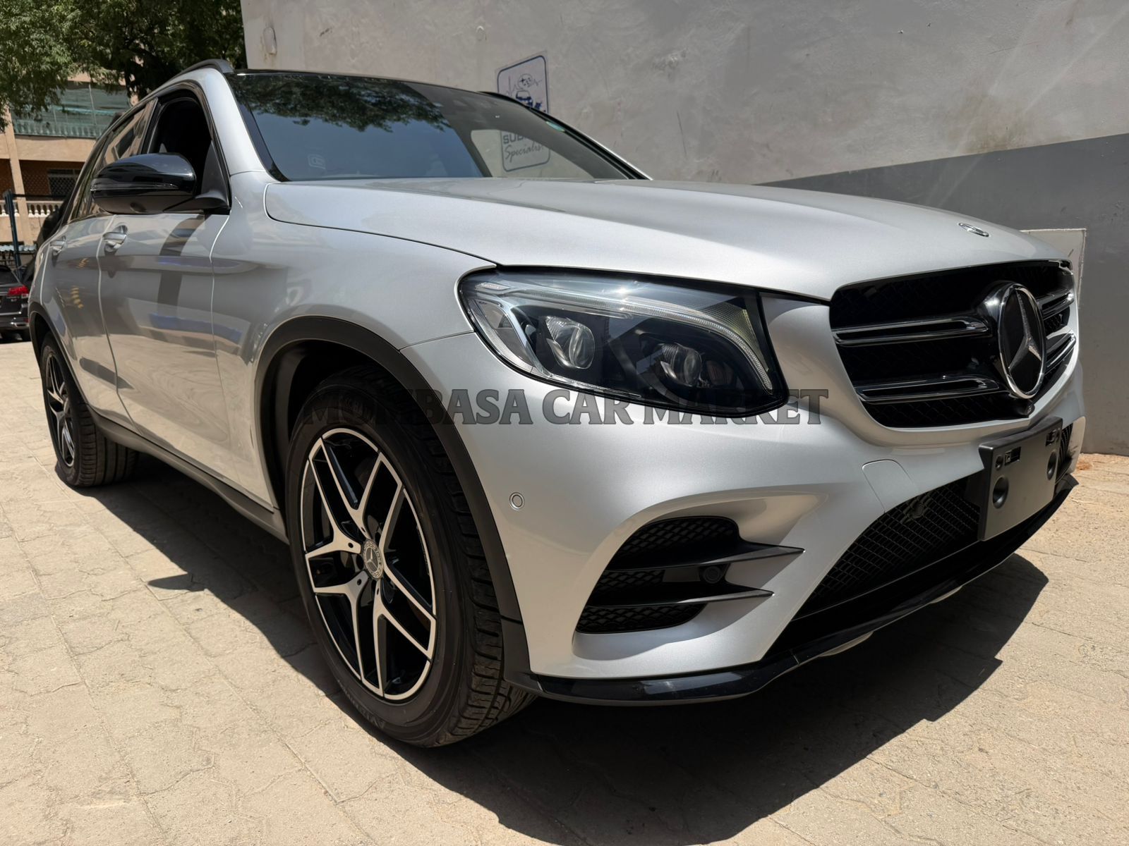 Mercedes BENZ GLC 220