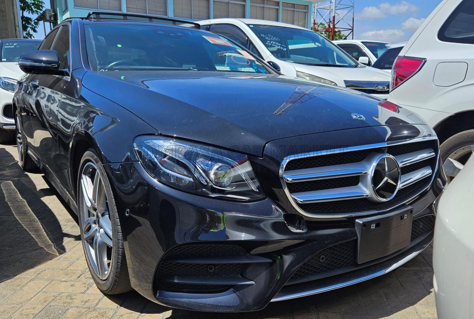 Mazda MERCEDES BENZ e200