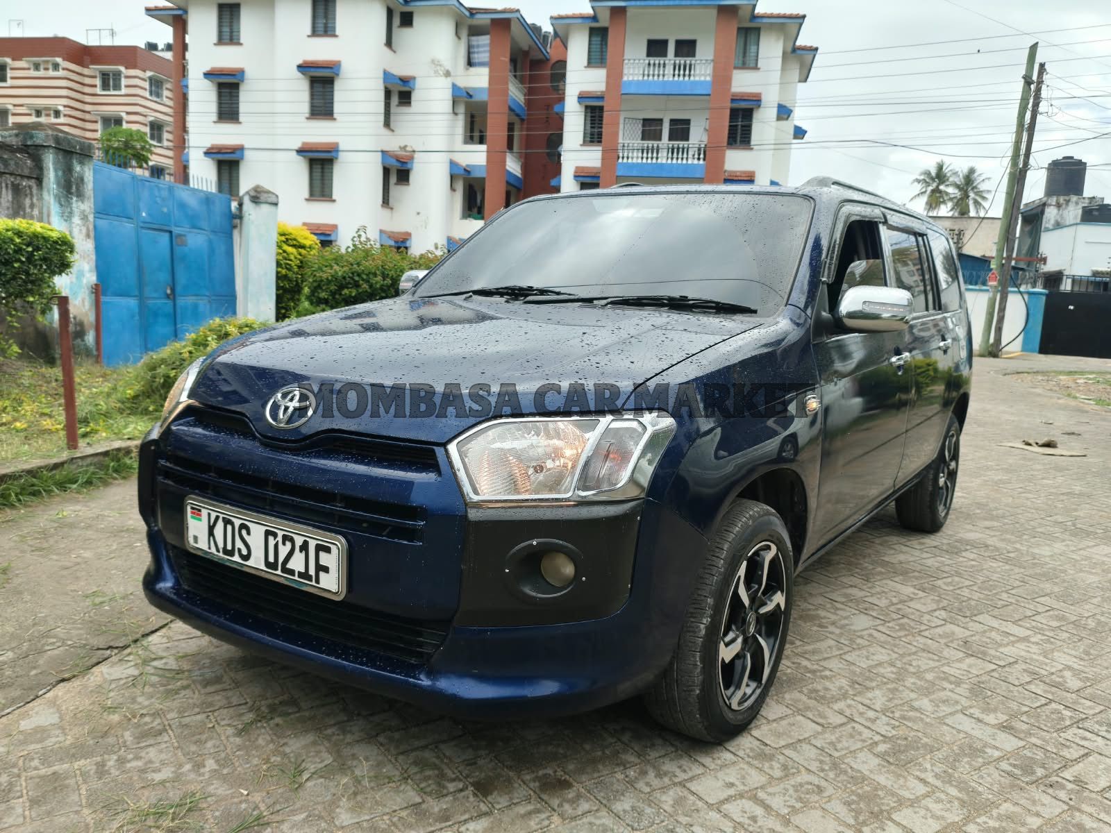 Toyota SUCCEED