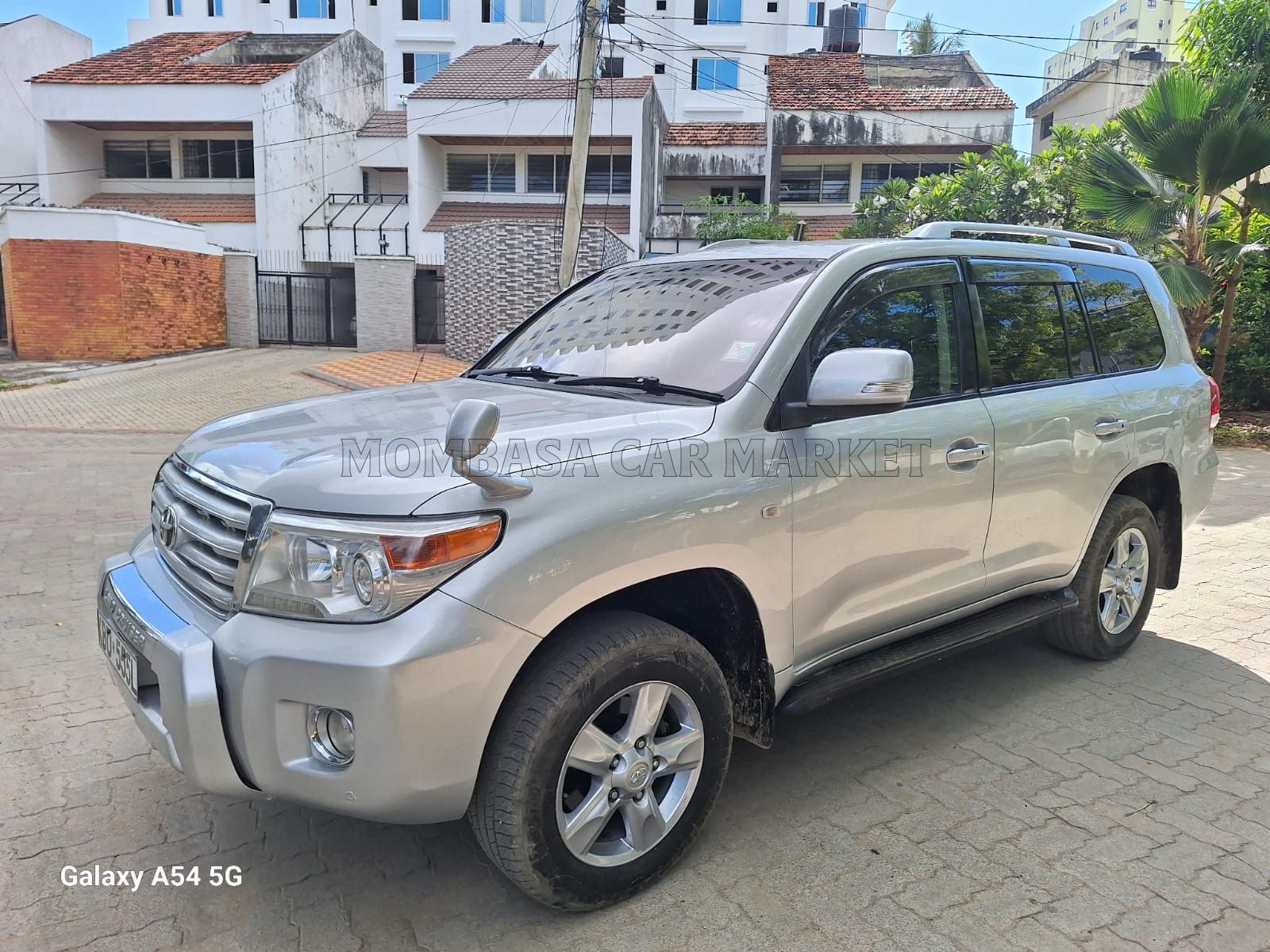 Toyota Landcruiser V8