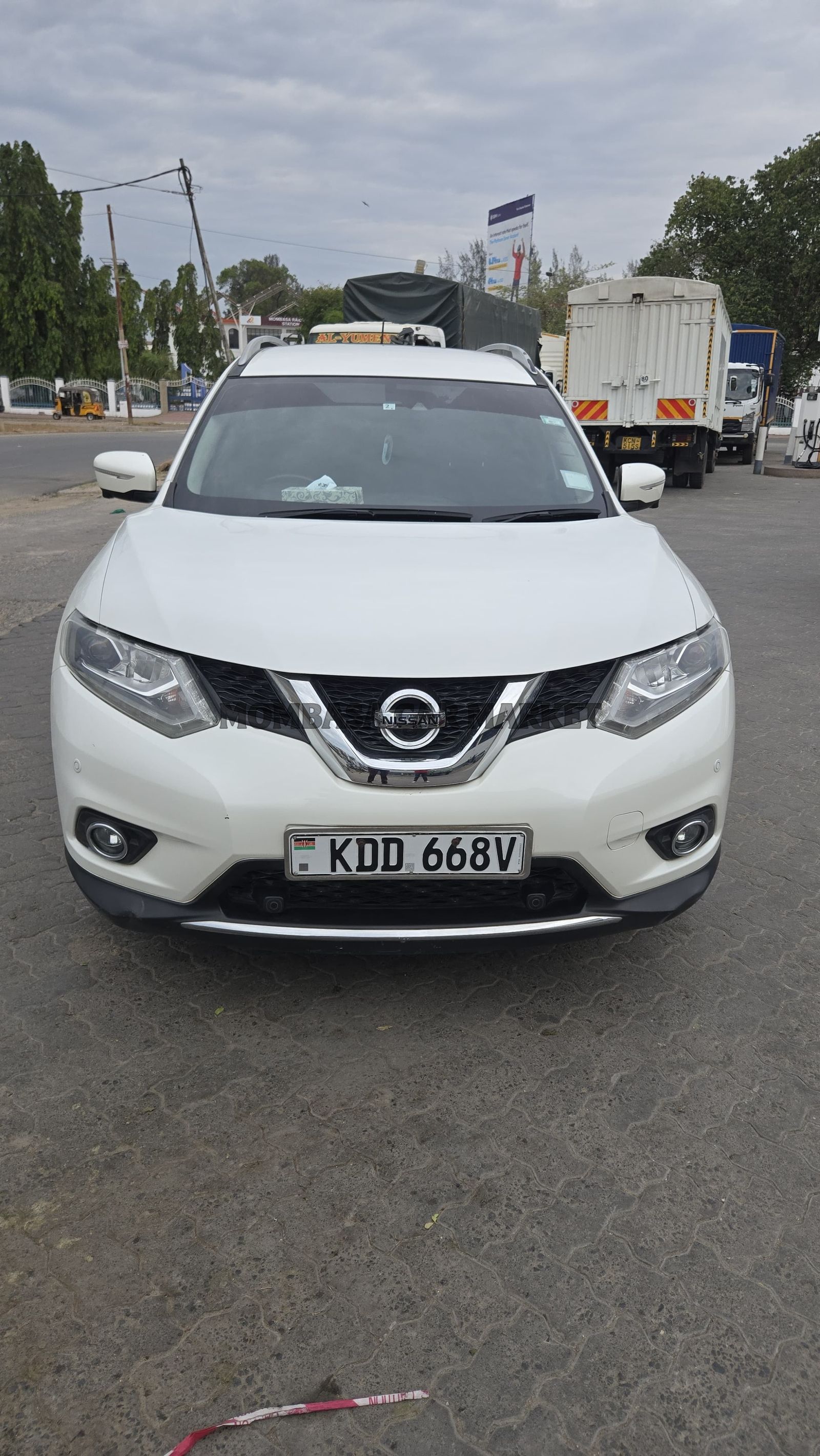 Nissan X Trail