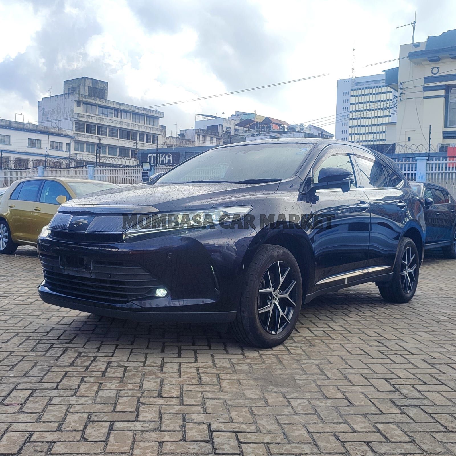 Toyota Harrier Premium Style Package