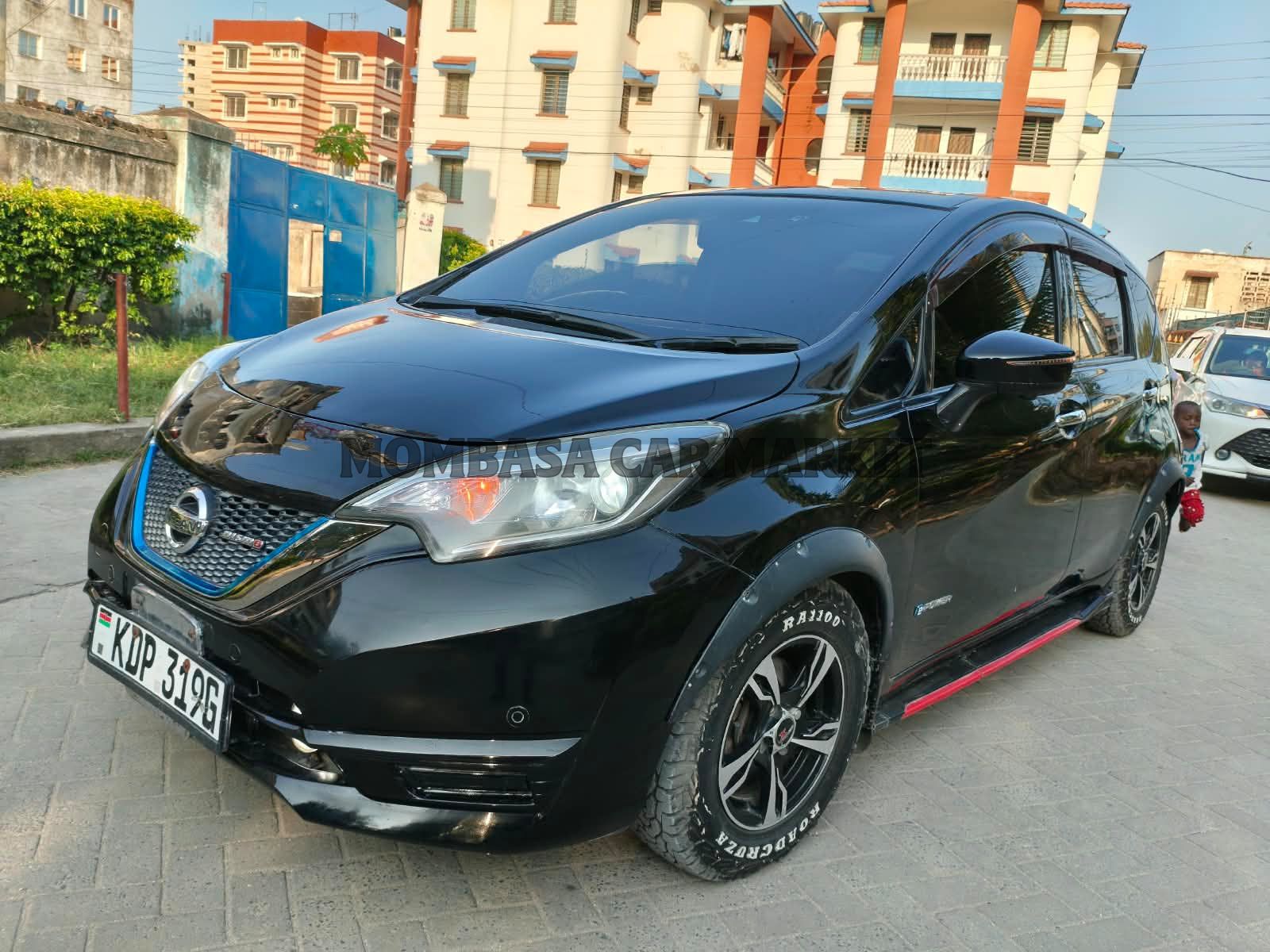Nissan NOTE E POWER