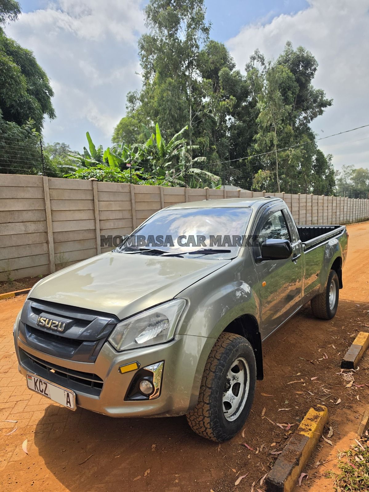 Isuzu Dmax