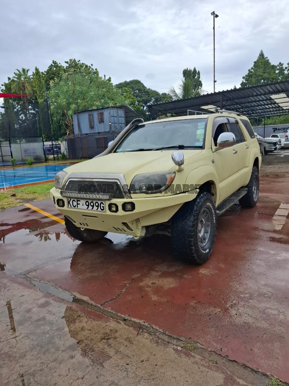 Abarth Hilux Surf