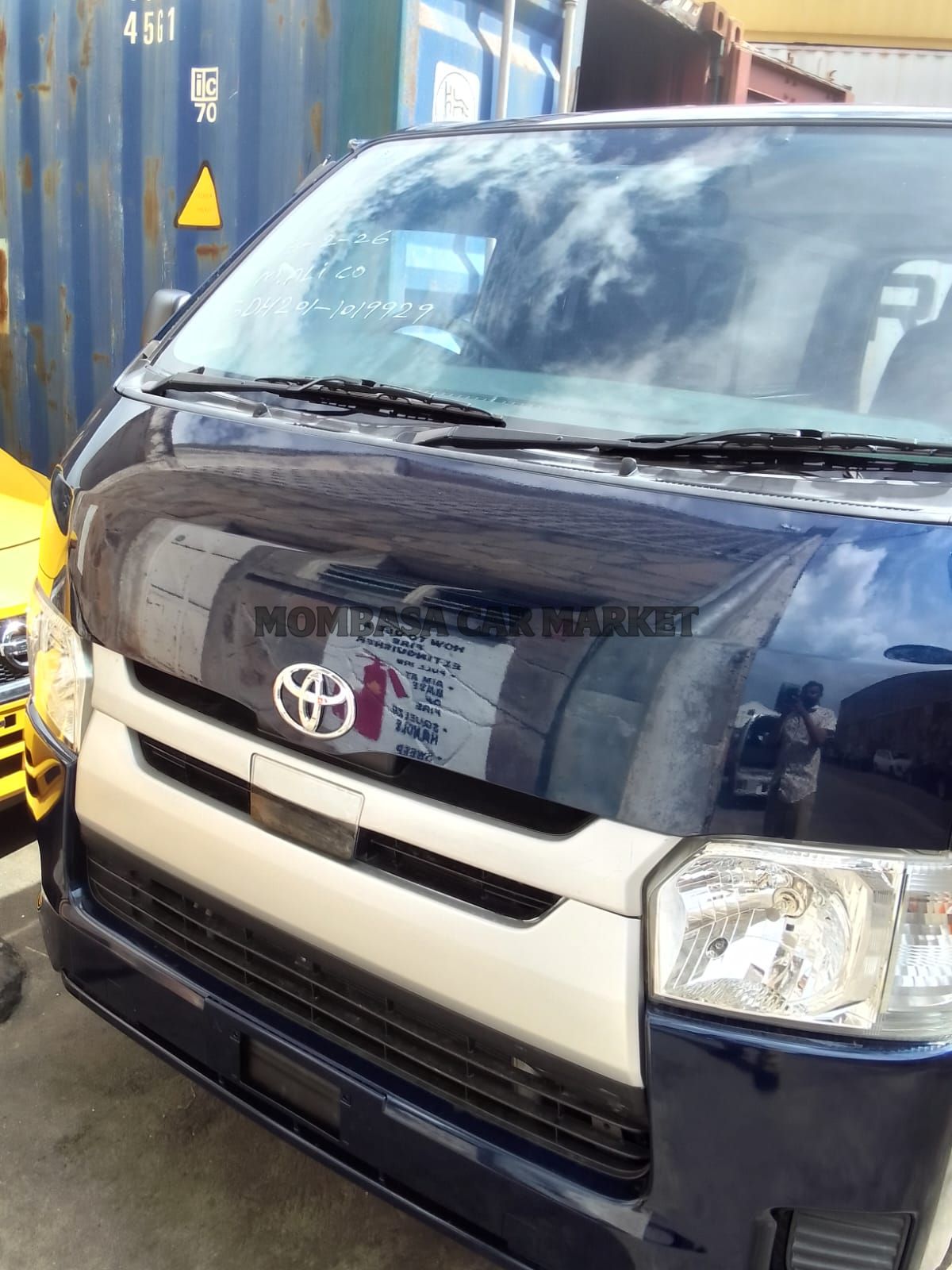 Toyota Hiace 7l