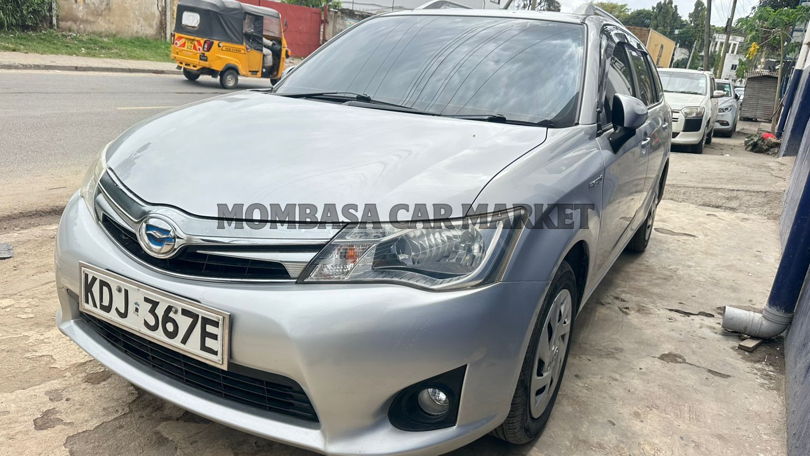 Toyota Fielder HYBRID