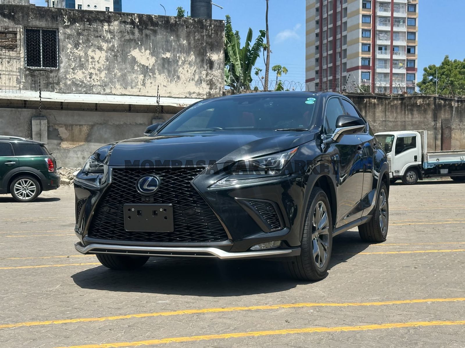Lexus NX 300h F Sport