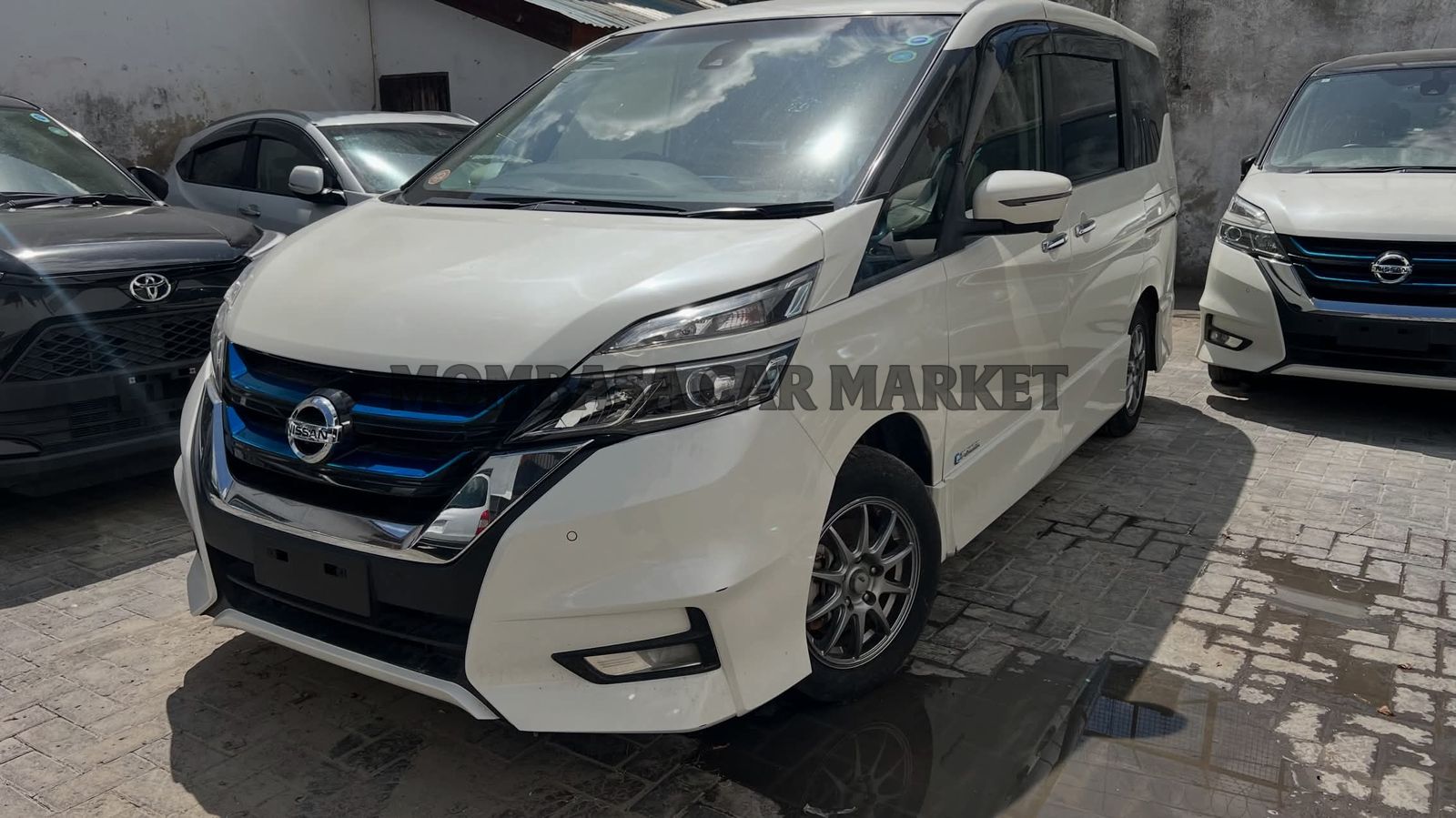 Nissan Serena Highway Star