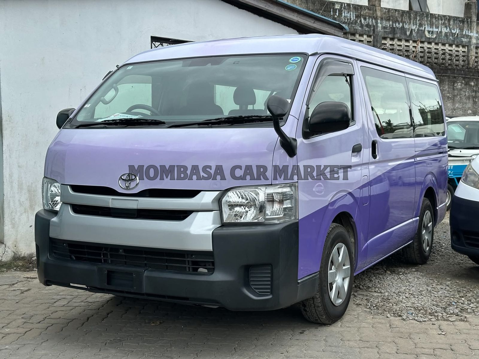 Toyota Hiace 9L