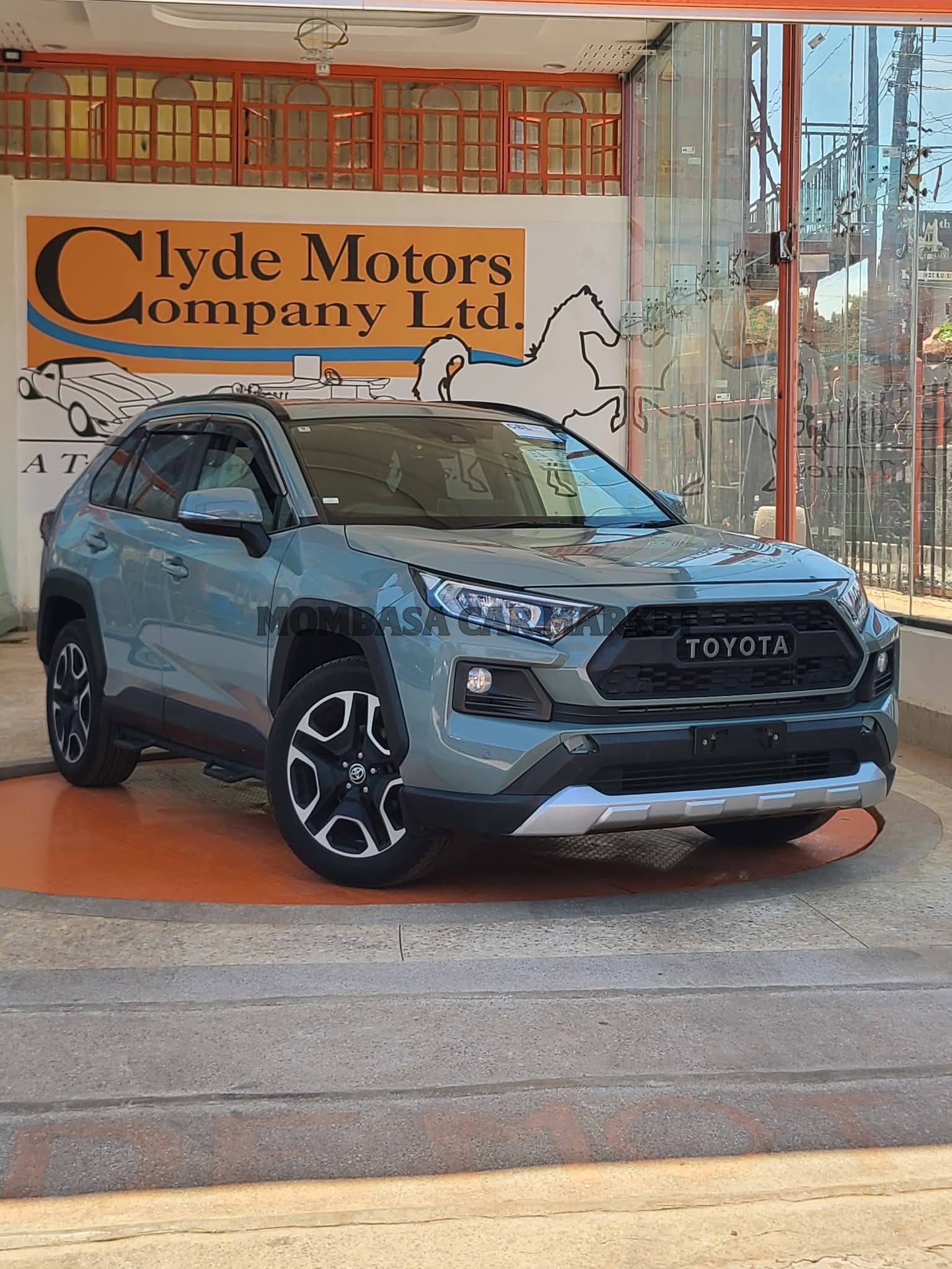 Toyota Rav 4 ADVENTURE