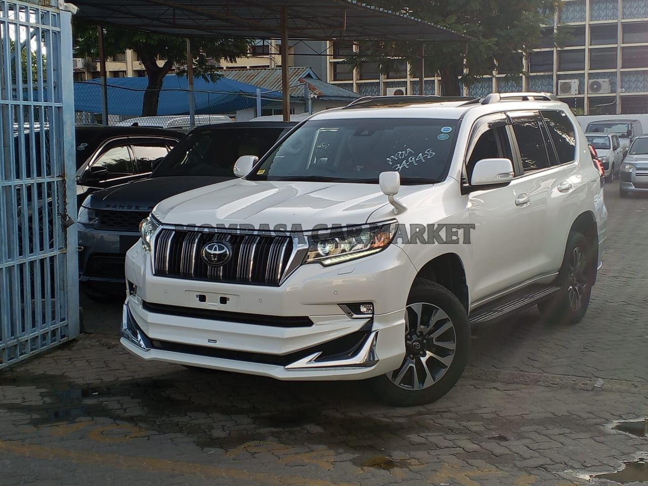 Toyota Land Cruiser Prado TXL