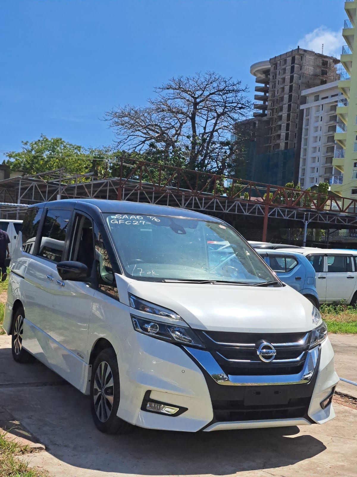 Nissan Serena Highway Star