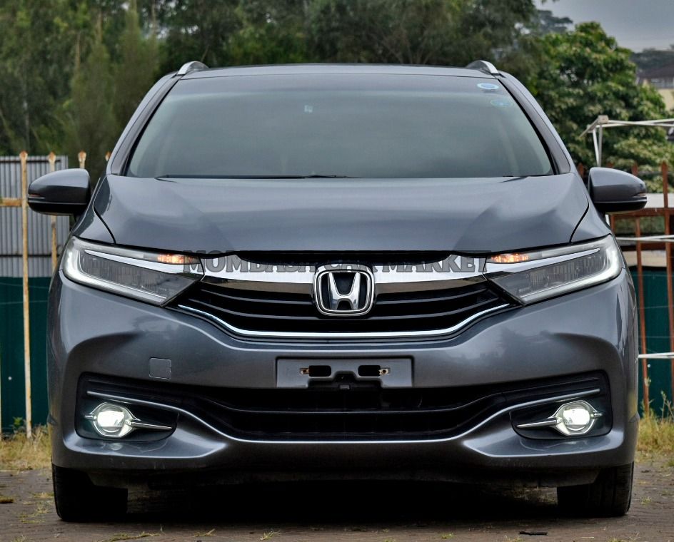 Honda fit shuttle