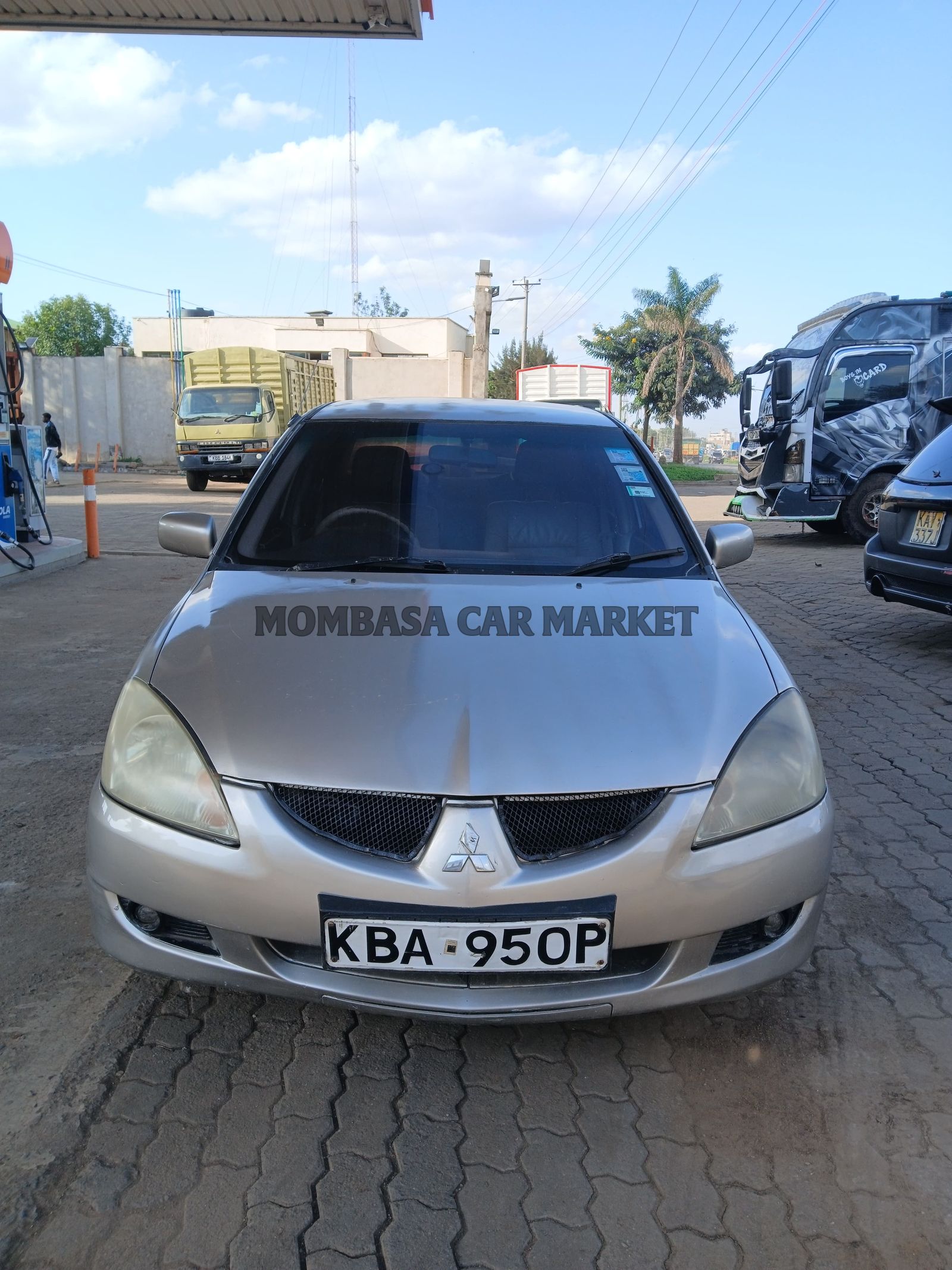 Mitsubishi Lancer