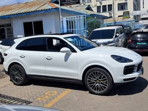 Porsche CAYENNE S