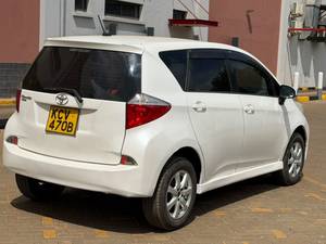 Toyota Ractis T
