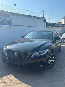 Toyota Crown RS HYBRID