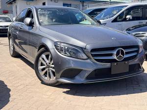Mercedes C200