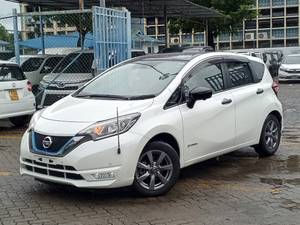 Nissan NOTE E POWER
