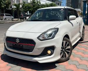 Suzuki SWIFT RS