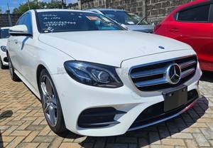 Mercedes MERCEDES E200