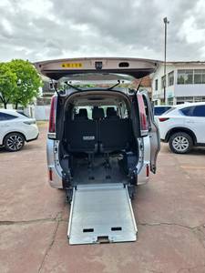 Toyota NOAH Welcab