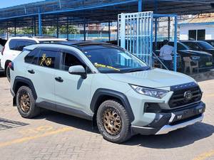 Toyota Rav 4 ADVENTURE