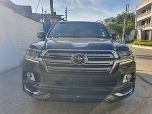 Toyota Landcruiser V8 ZX