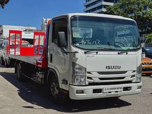 Isuzu Elf Car Carrier