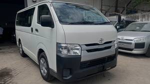 Toyota Hiace 7l