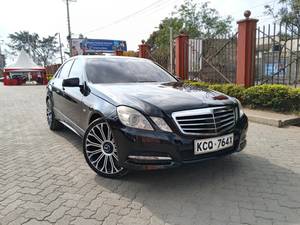 Mercedes E2500